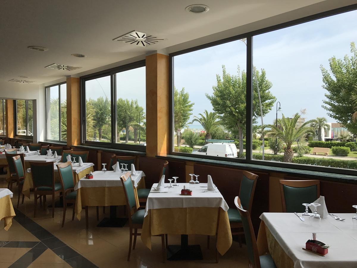 Hotel Atlas Alba Adriatica Kültér fotó